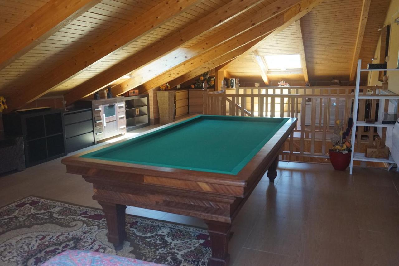 Chalet Relax Luxury Navas del Rey Exterior photo