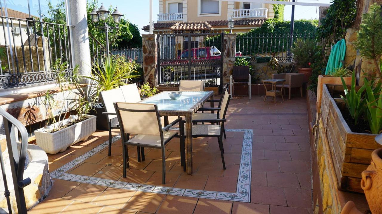 Chalet Relax Luxury Navas del Rey Exterior photo